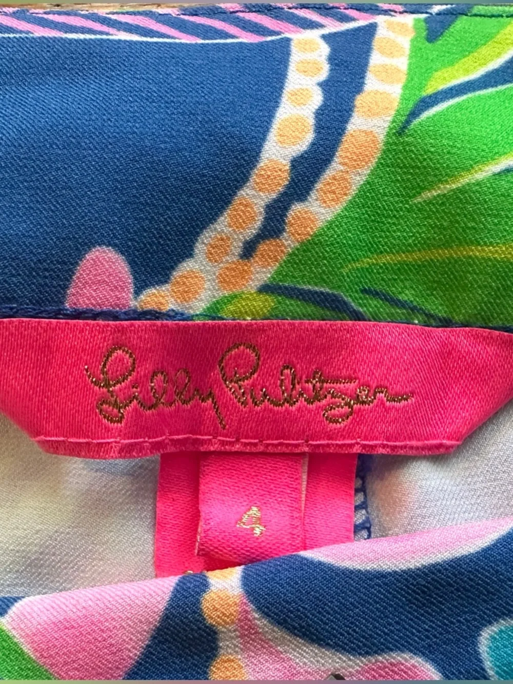 SOLD Lilly Pulitzer Size 4, Shorts in 'Borealis Blue How You Like Me Prowl’ - Picture 7 of 7